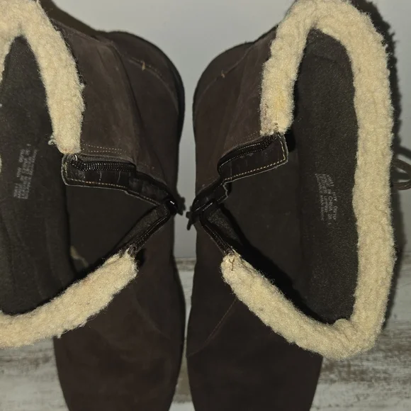 Clarks Angie Madi Women's Bendables Winter Boot Brown Suede Style # 35615 10M - Picture 9 of 10